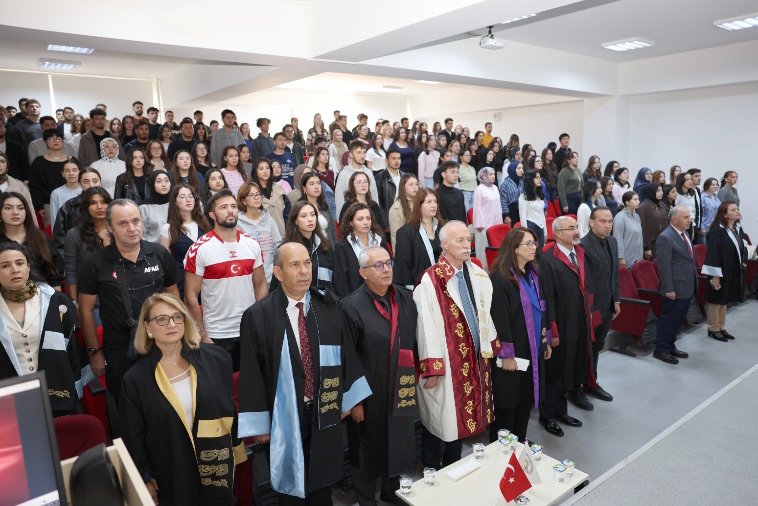 TRAKYA ÜNİVERSİTESİ KEŞAN HAKKI YÖRÜK SAĞLIK YÜKSEKOKULUNDA 2026-2027 AKADEMİK YILI COŞKUYLA BAŞLADI