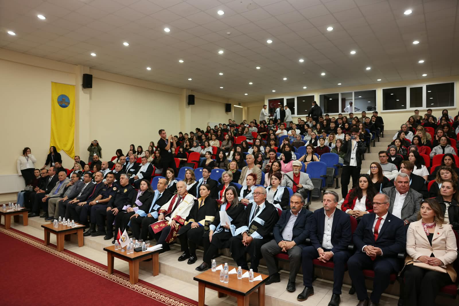 UZUNKÖPRÜ MESLEK YÜKSEKOKULU VE UZUNKÖPRÜ UYGULAMALI BİLİMLER YÜKSEKOKULUNDA AKADEMİK YIL AÇILIŞI GERÇEKLEŞTİRİLDİ