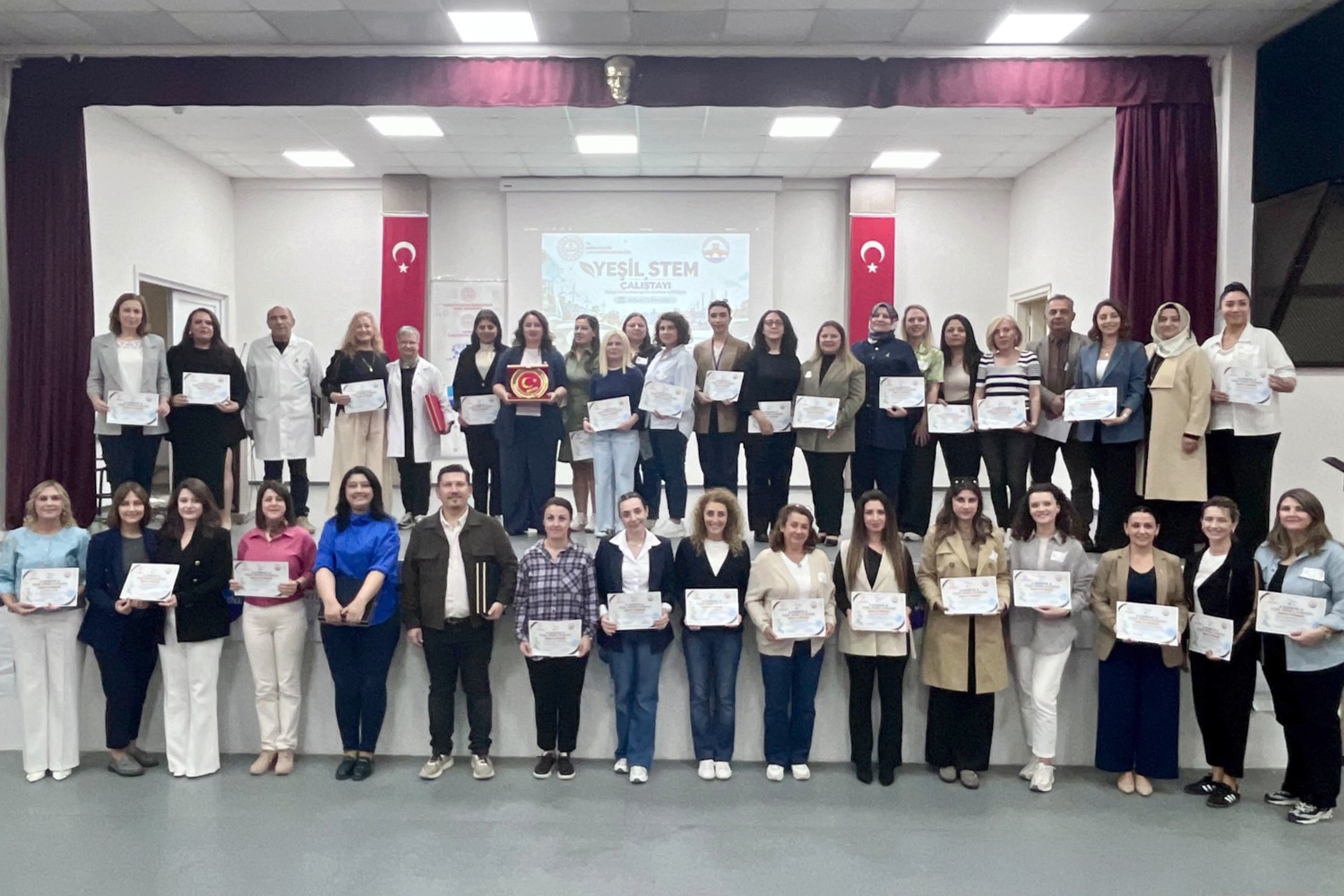 TRAKYA ÜNİVERSİTESİNDE YEŞİL STEM ÇALIŞTAYI GERÇEKLEŞTİRİLDİ