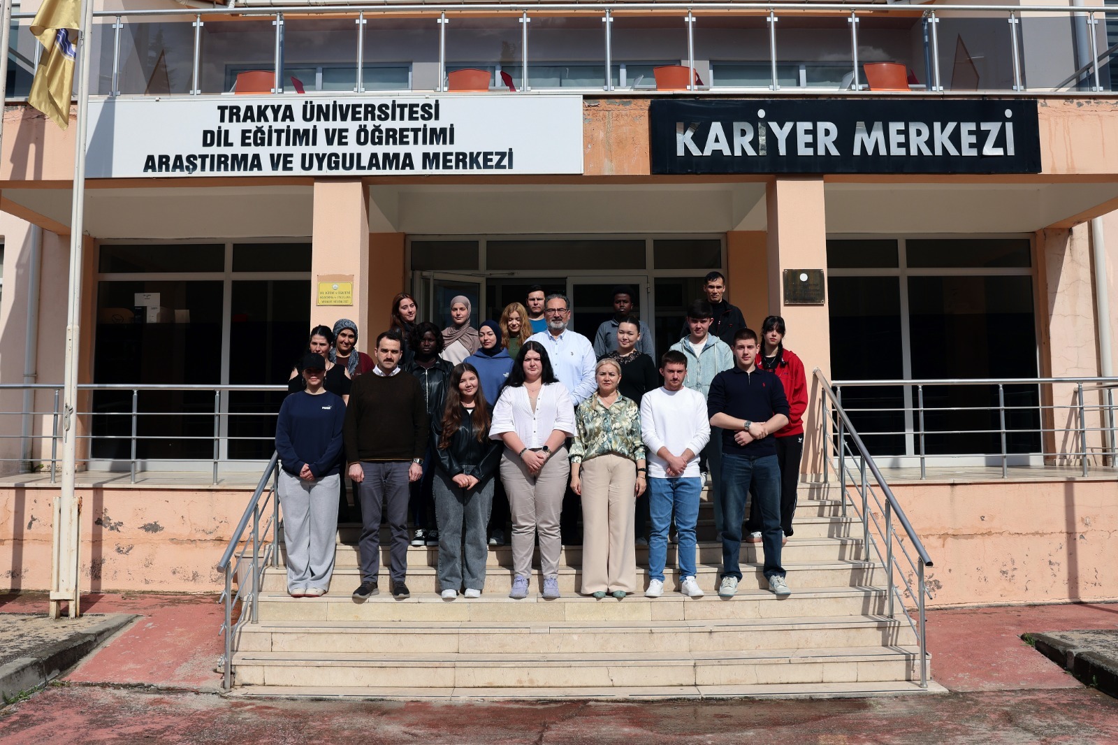 TRAKYA ÜNİVERSİTESİ TÜRKÇENİN ULUSLARARASI DÜZEYDE ÖĞRETİMİ VE YAYGINLAŞTIRILMASI FAALİYETLERİNİ SÜRDÜRÜYOR