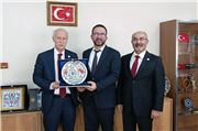 REKTÖR PROF. DR. MUSTAFA HATİPLER, SGK GSS GENEL MÜDÜRÜ DOÇ. DR. EREN USUL’U ZİYARET ETTİ