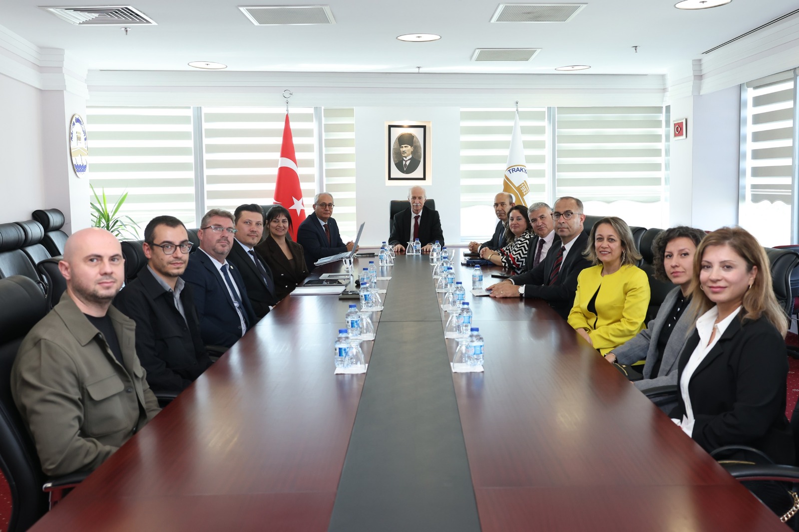 TRAKYA ÜNİVERSİTESİNİN “MERİÇ’İN ZAMANSIZ YOLCULUĞU” PROJESİYLE HAYATA GEÇİRİLECEK EDİRNE DİJİTAL KENT ARŞİV MERKEZİ ÇALIŞMALARI DEĞERLENDİRİLDİ