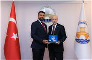 YUNANİSTAN RODOP MİLLETVEKİLİ ÖZGÜR FERHAT’TAN REKTÖR PROF. DR. MUSTAFA HATİPLER’E ZİYARET