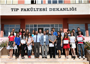 MAKEDONYA TETOVA DEVLET ÜNİVERSİTESİ TIP FAKÜLTESİ ÖĞRENCİLERİ SERTİFİKALARINI ALDI