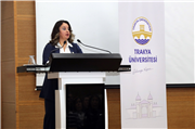 TRAKYA ÜNİVERSİTESİ BİLİM KAFE'DE MEME KANSERİ FARKINDALIĞINA DİKKAT ÇEKİLDİ
