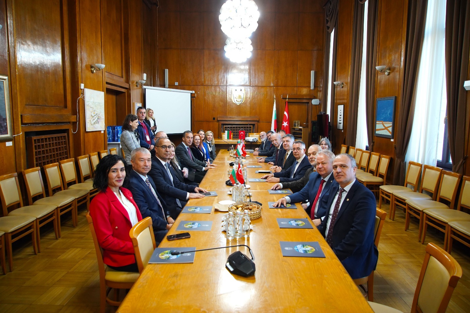 TRAKYA ÜNİVERSİTESİ HEYETİNDEN “KARDEŞLİK KÖPRÜLERİ” SAĞLIK PROJESİ KAPSAMINDA BURGAZ BELEDİYESİNE ZİYARET