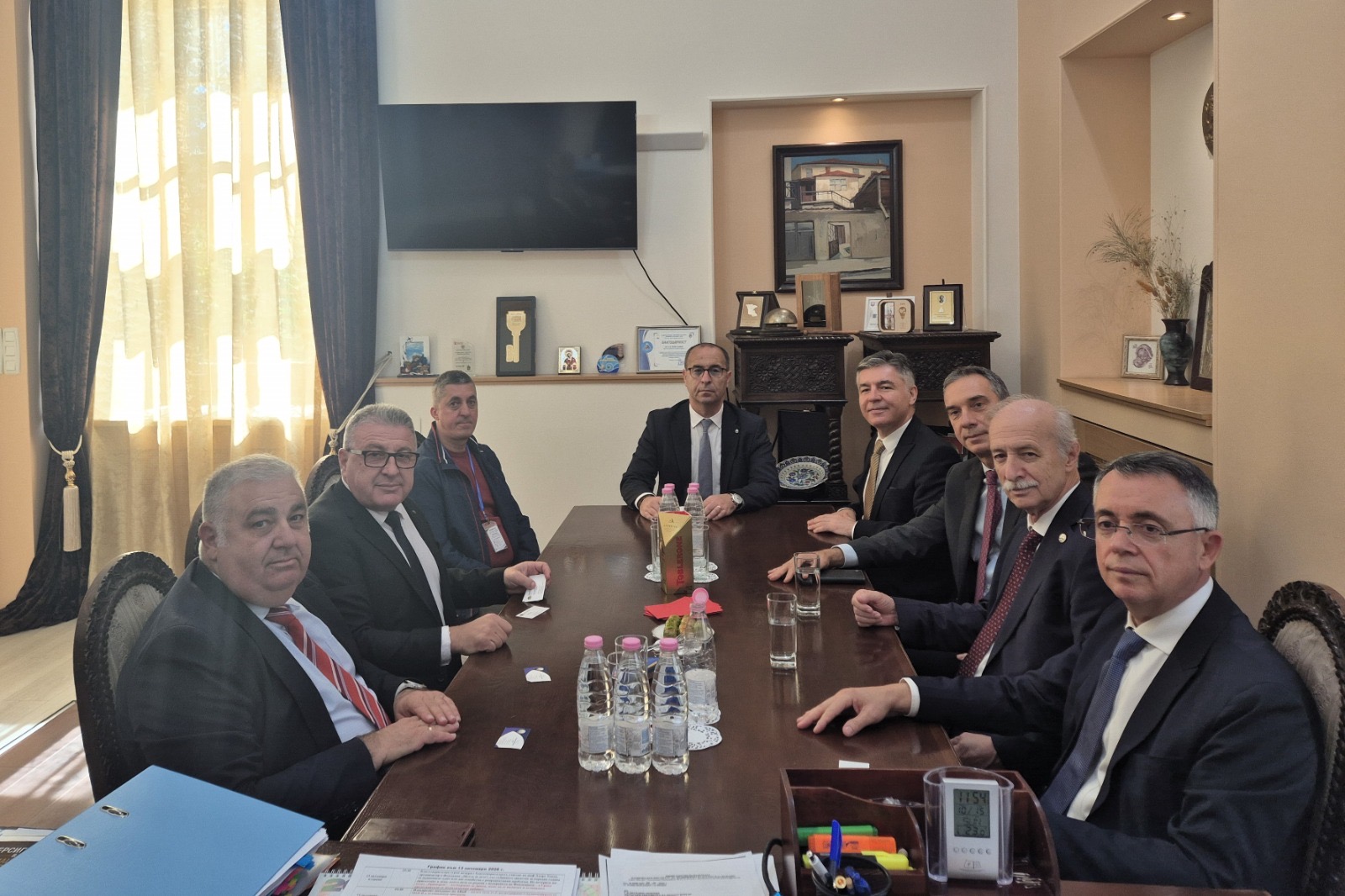 REKTÖR PROF. DR. MUSTAFA HATİPLER’DEN “KARDEŞLİK KÖPRÜLERİ” SAĞLIK PROJESİ KAPSAMINDA BURGAZ BÖLGE VALİSİ DİKO DİKOV’A ZİYARET