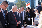 EDİRNE VALİSİ YUNUS SEZER VE REKTÖR PROF. DR. MUSTAFA HATİPLER “TOPLULUKLAR BULUŞUYOR” ETKİNLİĞİNDE ÖĞRENCİLERLE BİR ARAYA GELDİ