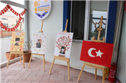 TRAKYA ÜNİVERSİTESİ ZEYNEP-MUSTAFA TAŞ UYGULAMA ANAOKULUNUN MİNİKLERİ CUMHURİYET İÇİN YÜRÜDÜ