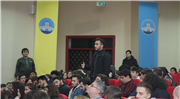 EDİRNELİ FİZİK PROFESÖRÜ RECEP AVCI’DAN TRAKYA ÜNİVERSİTESİ’NDE, “YALNIZ MIYIZ? DÜNYA DIŞI YAŞAM ARAYIŞI” KONFERANSI