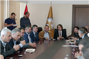 TİCARET İL MÜDÜRÜ MAHMUT ALTUN İLE EDİRNE VE İLÇELERİNİN ODA-BORSA TEMSİLCİLERİNDEN REKTÖR PROF. DR. ERHAN TABAKOĞLU’NA İŞ BİRLİĞİ ZİYARETİ