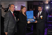 2013 EDİRNE LİSESİ'NDEN YETİŞENLER DERNEĞİ-ELYD BÜYÜK ÖDÜLÜ İLKNUR KOBAŞ TEPE'YE TAKDİM EDİLDİ
