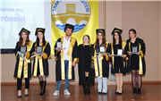 İKTİSADİ VE İDARİ BİLİMLER FAKÜLTESİ, DERECEYE GİREN ÖĞRENCİLERİNİ TÖRENLE UĞURLADI