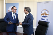 TRAKYA ÜNİVERSİTESİ REKTÖRLÜĞÜ İLE EDİRNE İL MİLLİ EĞİTİM MÜDÜRLÜĞÜ ARASINDA “BİLİMSEL, SOSYAL, KÜLTÜREL VE SANATSAL İŞBİRLİĞİ PROTOKOLÜ” İMZALANDI