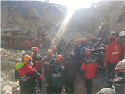 UMKE TİMİNDE YER ALAN TRAKYA ÜNİVERSİTELİLER, DEPREM BÖLGESİNDE ACİL SAĞLIK VE YARDIM HİZMETLERİNDE BULUNDU…