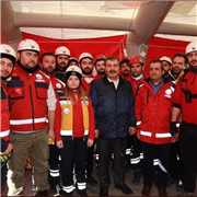 UMKE TİMİNDE YER ALAN TRAKYA ÜNİVERSİTELİLER, DEPREM BÖLGESİNDE ACİL SAĞLIK VE YARDIM HİZMETLERİNDE BULUNDU…