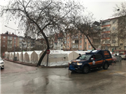 UMKE TİMİNDE YER ALAN TRAKYA ÜNİVERSİTELİLER, DEPREM BÖLGESİNDE ACİL SAĞLIK VE YARDIM HİZMETLERİNDE BULUNDU…