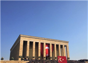 TRAKYA ÜNİVERSİTESİ ÖĞRENCİLERİ ATAMIZIN HUZURUNDA