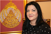 TRAKYA ÜNİVERSİTESİ ÖĞRENCİSİ FİLOGRAFİ SANATÇISI ELONA HOŞ’TAN, CAMBRİDGE CAMİİ’NE ANLAMLI KATKI