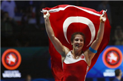 YÜKSEKLİSANS ÖĞRENCİMİZ YASEMİN ADAR İLK KADIN DÜNYA ŞAMPİYONU