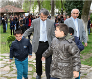 KUŞ EVLERİ TRAKYA ÜNİVERSİTESİ SOSYAL TESİSLERDEKİ AĞAÇLARA ASILDI