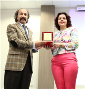 “KADIN OLMAK” PANELİ GERÇEKLEŞTİRİLDİ