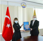 TRAKYA ÜNİVERSİTESİ, KUZEY MAKEDONYA EĞİTİM VE BİLİM BAKANI MİLA CAROVSKA VE BERABERİNDEKİ HEYETİ AĞIRLADI