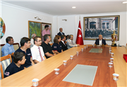 PEHLİVAN ELEKTRAK EKİBİNDEN VALİMİZE ZİYARET