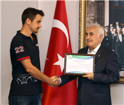 PEHLİVAN ELEKTRAK EKİBİNDEN VALİMİZE ZİYARET