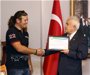 PEHLİVAN ELEKTRAK EKİBİNDEN VALİMİZE ZİYARET