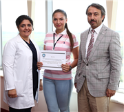 TETOVA DEVLET ÜNİVERSİTESİ TIP FAKÜLTESİ ÖĞRENCİLERİ SERTİFİKA TÖRENİ