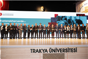 TRAKYA ÜNİVERSİTESİ EV SAHİPLİĞİNDE GERÇEKLEŞEN TRAKYA KARİYER FUARI, ON BİNLERCE ÖĞRENCİYİ KAMU VE ÖZEL SEKTÖRLE BİR ARAYA GETİRDİ