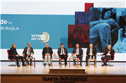 TRAKYA KARİYER FUARI, İKİNCİ GÜNÜNDE BÖLGE EKONOMİSİNE YÖN VEREN PANELLERE EV SAHİPLİĞİ YAPTI