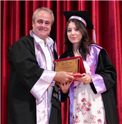 TRAKYA ÜNİVERSİTESİ GENÇ SANATÇILARINI MEZUN ETTİ