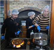 TRAKYA ÜNİVERSİTESİ’NİN ULUSLARARASI ÖĞRENCİLERİNDEN OSMANLI LEZZETLERİ...