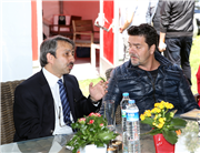 REKTÖRÜMÜZDEN SANATÇILARA “HOŞGELDİNİZ“ ZİYARETİ