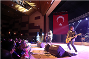 TRAKYA ÜNİVERSİTESİ, AİLESİNİN YENİ ÜYELERİNE BİRBİRİNDEN HARİKA KONSERLERLE ÜNİVERSİTEYE "MERHABA" DEDİ