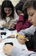 TRAKYA ÜNİVERSİTESİ’NDE ELEKTRONİK KIYAFET TASARIMI ATÖLYESİ SERGİSİ