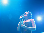 ŞENLİĞİN ÜÇÜNCÜ GÜNÜNDE GÖKSEL SAHNEDEYDİ