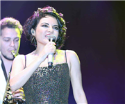 ŞENLİĞİN ÜÇÜNCÜ GÜNÜNDE GÖKSEL SAHNEDEYDİ