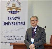 TRAKYA ÜNİVERSİTESİ’NDE “EDİRNE KONFERANSLAR SERİSİ”: ENDER BİLAR, EDİRNE ŞEHİR TARİHÇİLERİNİ VE ESERLERİNİ ANLATTI