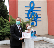 REKTÖR PROF. DR. ERHAN TABAKOĞLU, ÖDÜL ALAN ÖĞRENCİLER İLE BİR ARAYA GELDİ