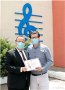 REKTÖR PROF. DR. ERHAN TABAKOĞLU, ÖDÜL ALAN ÖĞRENCİLER İLE BİR ARAYA GELDİ