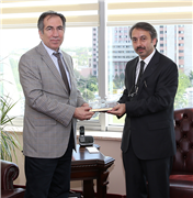 PROF. DR. MEHMET METİN HÜLAGÜ VE DR. ABDULVAHAP DARENDELİ’DEN ZİYARET