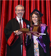 SAĞLIK BİLİMLERİ FAKÜLTESİ’NDE MEZUNİYET SEVİNCİ