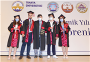 DİŞ HEKİMLİĞİ FAKÜLTESİNDE İLK MEZUNİYET TÖRENİ HEYECANI