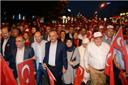 ÜNİVERSİTEMİZ DEMOKRASİ YÜRÜYÜŞÜNDEYDİ