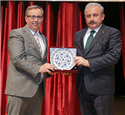 TBMM BAŞKANI PROF. DR. MUSTAFA ŞENTOP, TRAKYA ÜNİVERSİTESİ’NDE "3. BİN YILIN BAŞLARINDA TÜRKİYE VE DÜNYA" KONFERANSI VE TOPLU AÇILIŞ TÖRENİ’NE KATILDI