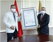 SLOGANI “GELECEĞE KÖPRÜ” OLAN TRAKYA ÜNİVERSİTESİ’NE MERİÇ KÖPRÜSÜ TAPU SENEDİ BULUNAN TABLO HEDİYE EDİLDİ
