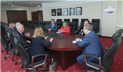 TRAKYA ÜNİVERSİTESİ, KOSOVA DEVLETİ KAMU YÖNETİMİ ENSTİTÜSÜ MÜDÜRÜ REFİKE SÜLÇEVSİ VE BERABERİNDEKİ HEYETİ AĞIRLADI…